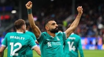 100 مليون جنيه إسترليني: هل تضمن بقاء محمد صلاح في ليفربول؟