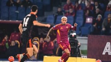 روما يسجل انتصاراً أمام كومو بهدف ويسلى في الدوري الإيطالي – ملخص الفيديو