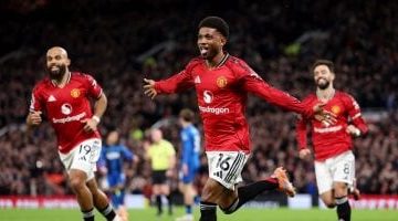 مانشستر يونايتد يتفوق على بورنموث 2-1 في الشوط الأول بالدوري الإنجليزي