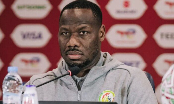 مدرب السنغال يحذر لاعبيه من الاستهانة بالسودان في ثمن نهائي أمم إفريقيا