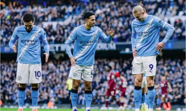 موعد مباراة مانشستر سيتي وسندرلاند في الدوري الإنجليزي: القنوات الناقلة والتشكيل المتوقع