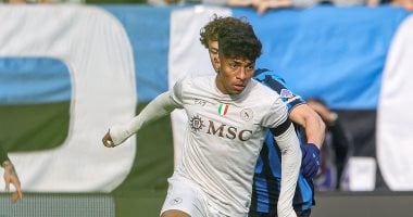 أتالانتا يحقق انتصارًا مثيرًا على نابولي بثنائية في الدوري الإيطالي