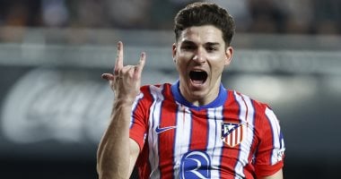 أتلتيكو مدريد يذهل برشلونة بعرض جوليان ألفاريز المتوقع في 2026