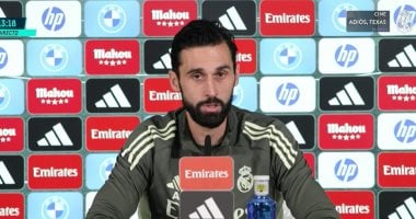 أربيلوا يسخر من هزيمة برشلونة ويهاجم فليك بعد مواجهة ريال مدريد ضد ريال سوسيداد