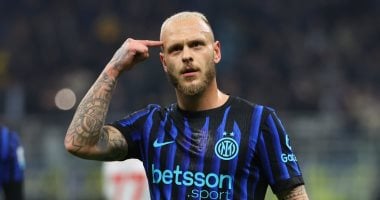 النيراتزوري يتقدم بهدف في الشوط الأول أمام جنوى في الدوري الإيطالي