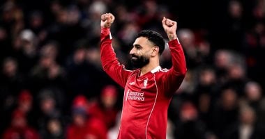 جماهير ليفربول تكرم محمد صلاح خلال مباراة برايتون
