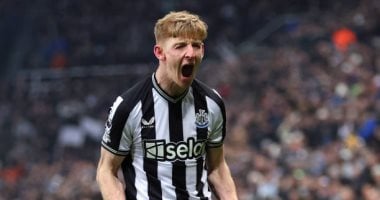 جوردون يتصدر التشكيل المثالي لجولة الذهاب في ملحق دوري أبطال أوروبا