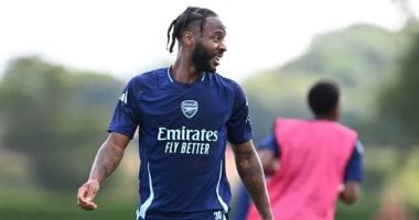 فينورد يتعاقد مع رحيم سترلينج في صفقة انتقال حر حتى 2026