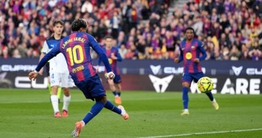 لامين يامال يُشعل توترًا بين فليك والصحافة في مواجهة برشلونة وليفانتي