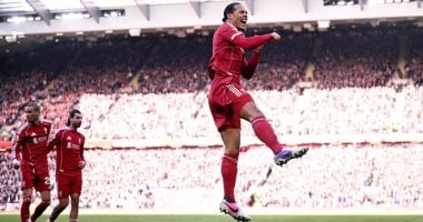 ليفربول يكتسح وست هام بثلاثية ساحقة في الشوط الأول