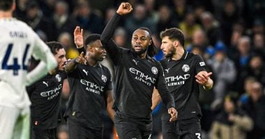 مانشستر سيتي يتفوق على ليدز بهدف سيمينيو في الشوط الأول