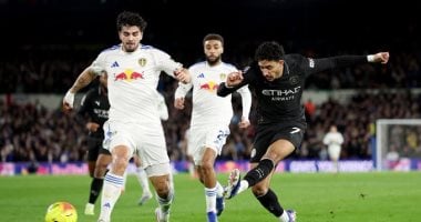 مانشستر سيتي يحقق فوزًا حاسمًا على ليدز ويزيد اشتعال المنافسة في الدوري الإنجليزي