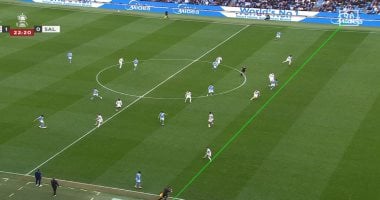 مانشستر سيتي يواجه سالفورد سيتي: جماهير غاضبة بعد إلغاء هدف عمر مرموش