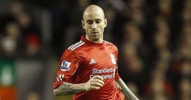 ميريلس يسجل هدفًا عالميًا يشعل المنافسة في الدوري الإنجليزي