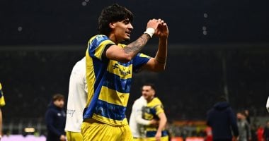 ميلان يتعرض لهزيمة مؤلمة أمام بارما بهدف قاتل ويغيب عن صدارة الدوري الإيطالي