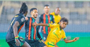 يانج أفريكانز يتقدم على شبيبة القبائل في الشوط الأول ضمن مجموعة الأهلي