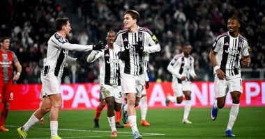 يوفنتوس يواجه كومو في منافسات الدوري الإيطالي