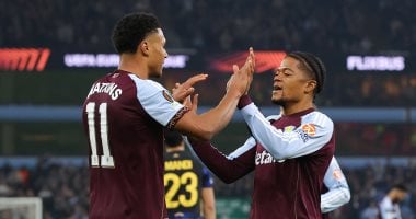 أستون فيلا وريال بيتيس يتأهلان إلى ربع نهائي الدوري الأوروبي