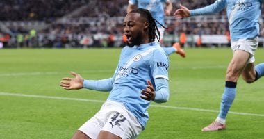 أنطوان سيمينيو يتوج بجائزة أفضل لاعب في الدوري الإنجليزي لشهر فبراير