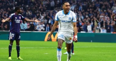 أوباميانج يقود مارسيليا إلى انتصار مثير على ليون في الدوري الفرنسي