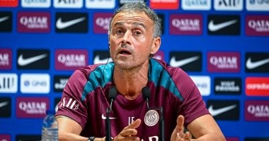 إنريكي: صعوبة وإثارة المواجهة بين باريس وموناكو في دوري الأبطال