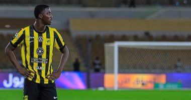 اتحاد جدة يؤكد إصابة محمدو دومبيا بتمزق في الرباط الصليبي