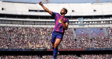 برشلونة يتقدم على رايو فاليكانو بهدف في الشوط الأول (فيديو)