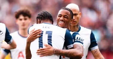 توتنهام يتحدى كريستال بالاس في صراع دوري الإنجليز المثير