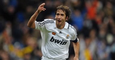 راؤول وكابوس الألقاب: قصة منتخب إسبانيا في رحلة البحث عن المجد