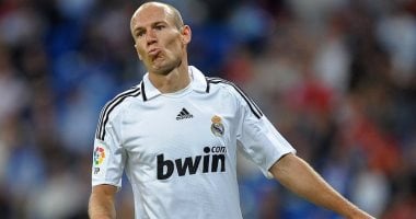 روبن يسجل هدفًا رائعًا يهز شباك بوروسيا دورتموند بعد تمريرة مثالية