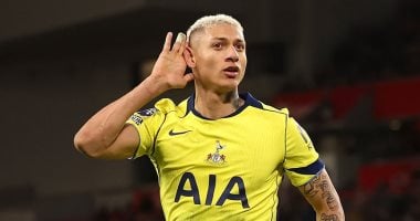 ريتشارليسون يتألق في الدوري الإنجليزي ويحقق إنجازات تاريخية لأساطير البرازيل
