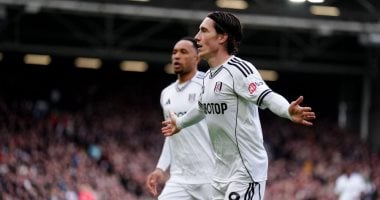 فولهام يتقدم على توتنهام بهدفين في الشوط الأول من الدوري الإنجليزي