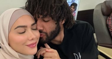 محمد النني ينفي شائعات طلاقه من زوجته المغربية