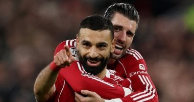 محمد صلاح يتألق رباعيًا ويقود ليفربول لربع نهائي دوري أبطال أوروبا